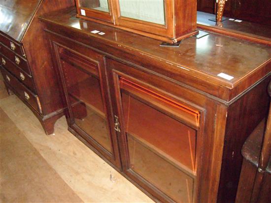 Edwardian glazed mahogany dwarf bookcase(-)